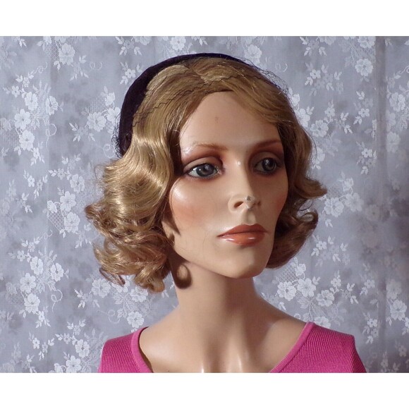 Vintage 50s Hat 1950s Feather Hat with Veil Dramatic Pinup Cocktail Film Noir - Picture 5 of 7